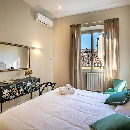 Yid Penthouse In Santa Croce