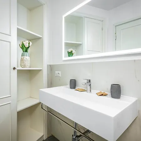 Yid Penthouse In Santa Croce Florencja