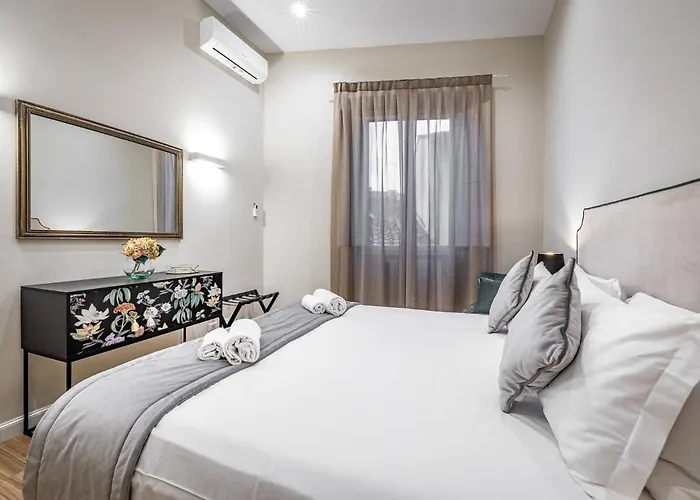 Yid Penthouse In Santa Croce شقة فلورنس