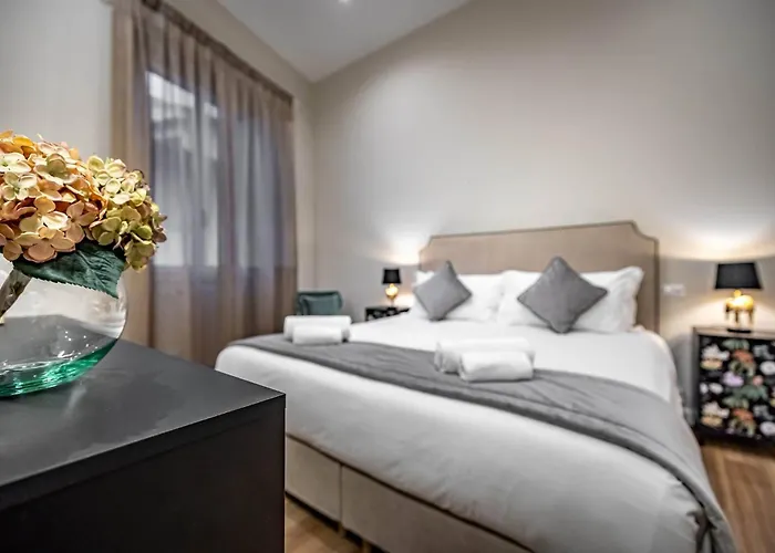 Yid Penthouse In Santa Croce * فلورنس